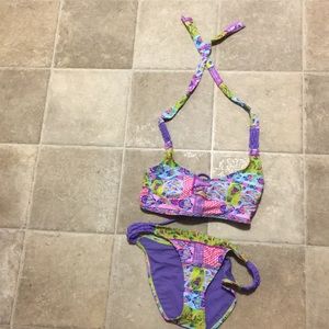 Super cute bikini!